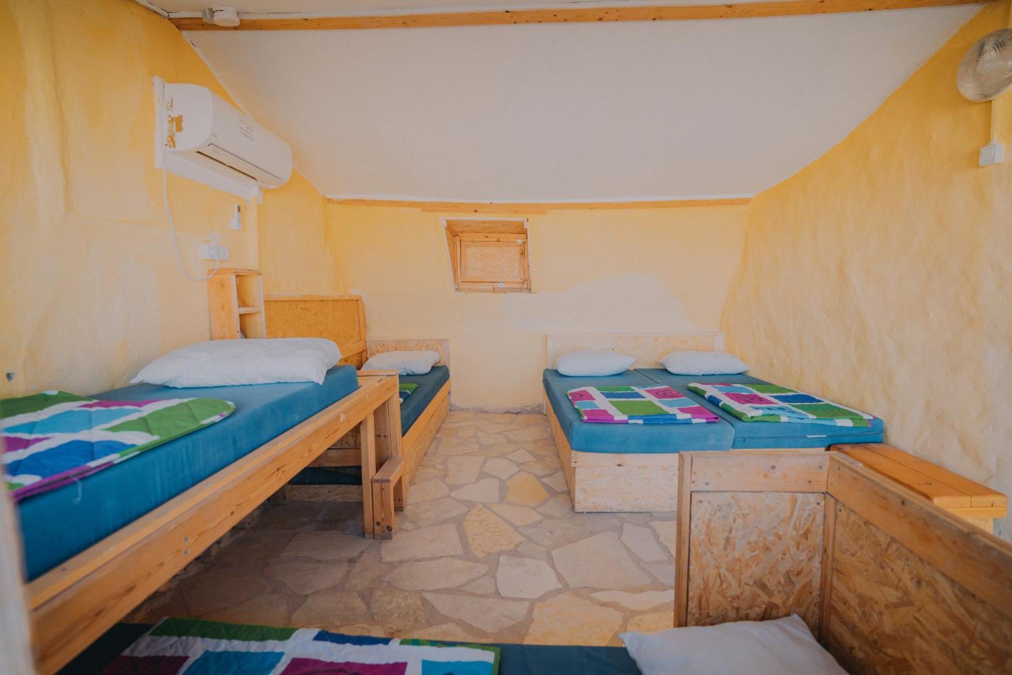 미츠페 라몬 Desert Shade Camp חוות צל מדבר 빌라 객실 사진