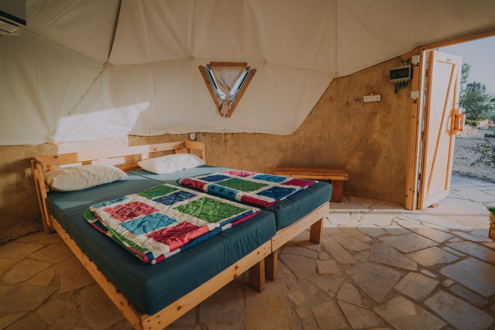 미츠페 라몬 Desert Shade Camp חוות צל מדבר 빌라 객실 사진